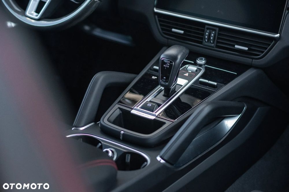 Porsche Cayenne Turbo - 23