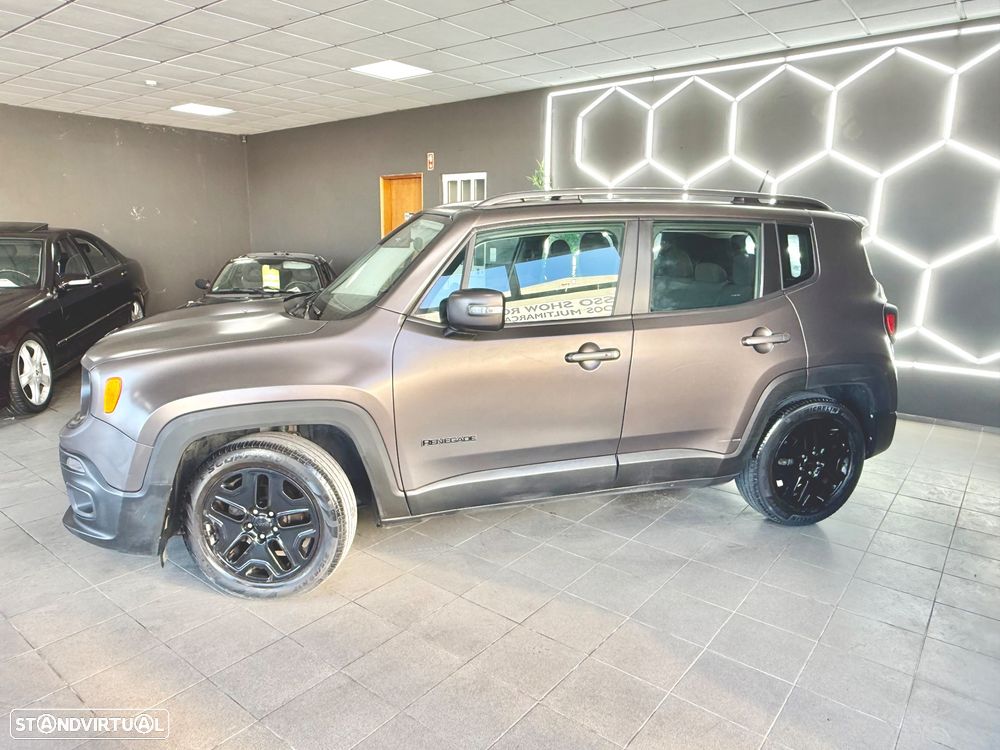Jeep Renegade 1.6 MultiJet Night Eagle - 22