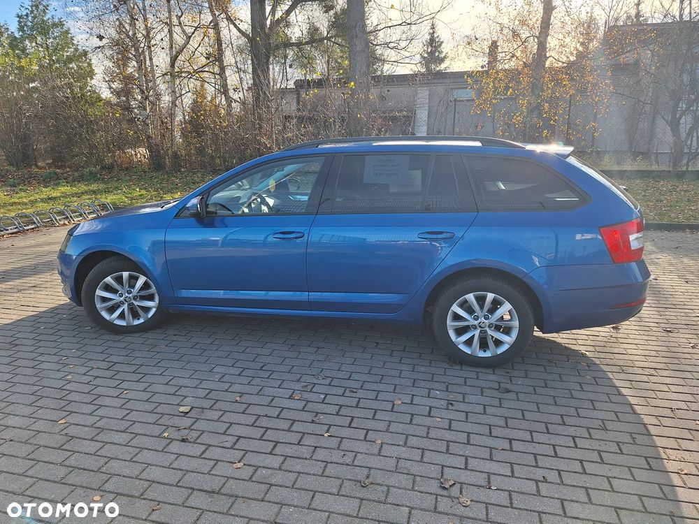 Skoda Octavia 1.6 TDI SCR Ambition DSG - 27