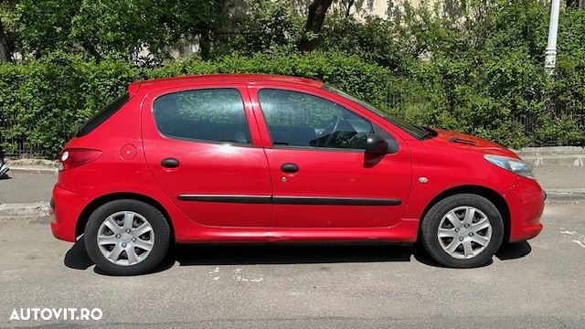 Peugeot 206+ 75 Street Racing - 1