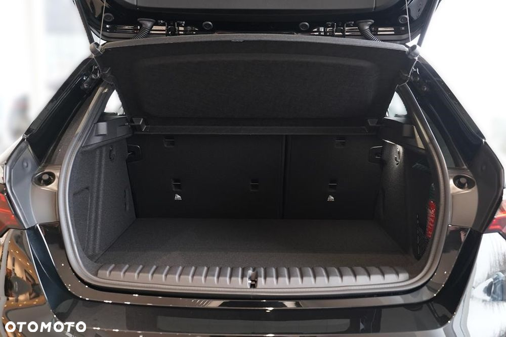 BMW Seria 1 120 mHEV - 7