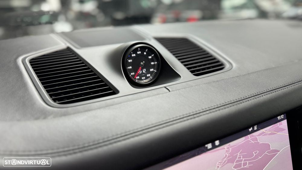 Porsche Cayenne Turbo - 27