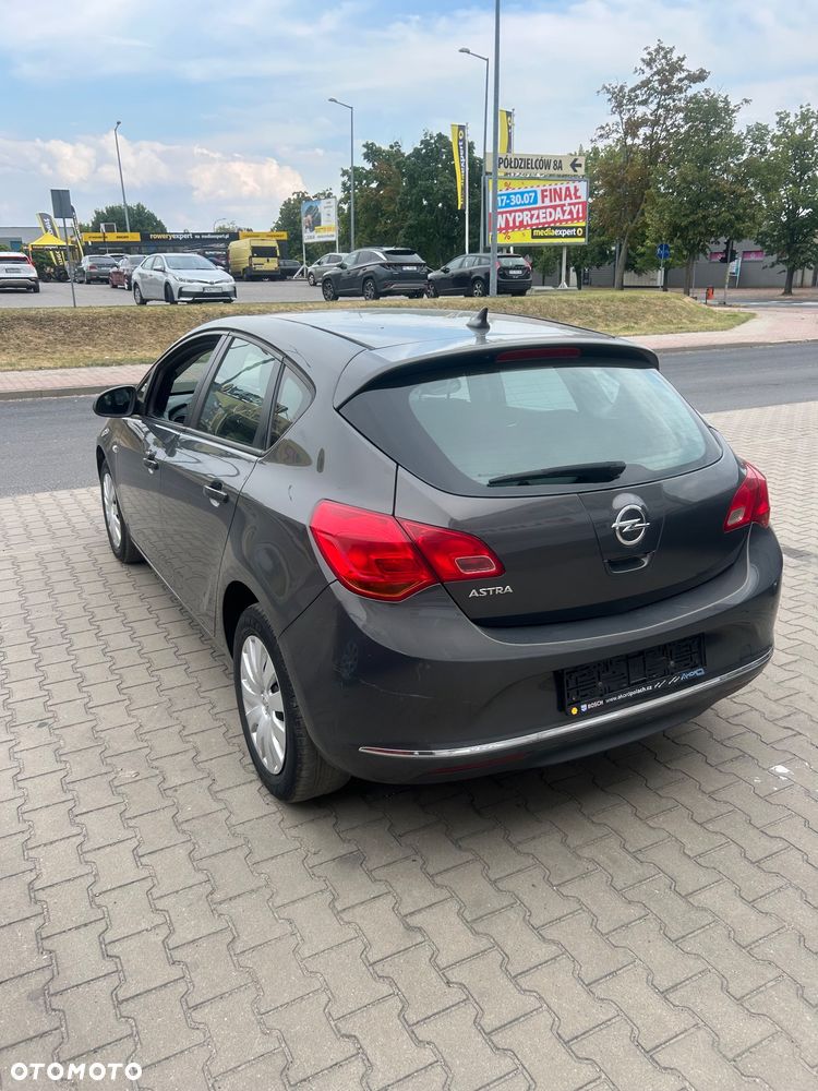 Opel Astra 1.4 T Active - 4