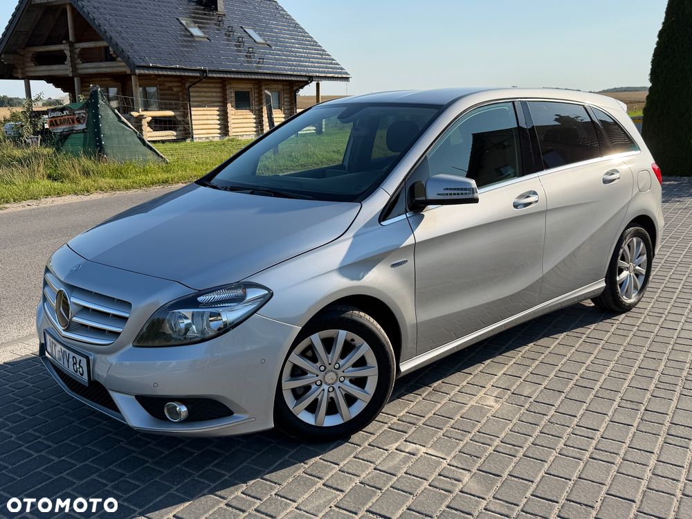 Mercedes-Benz Klasa B 180 BlueEFFICIENCY Edition - 8