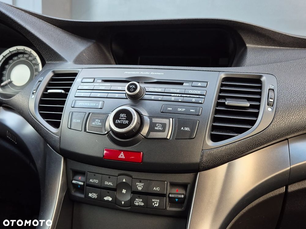 Honda Accord 2.0 Executive - 19