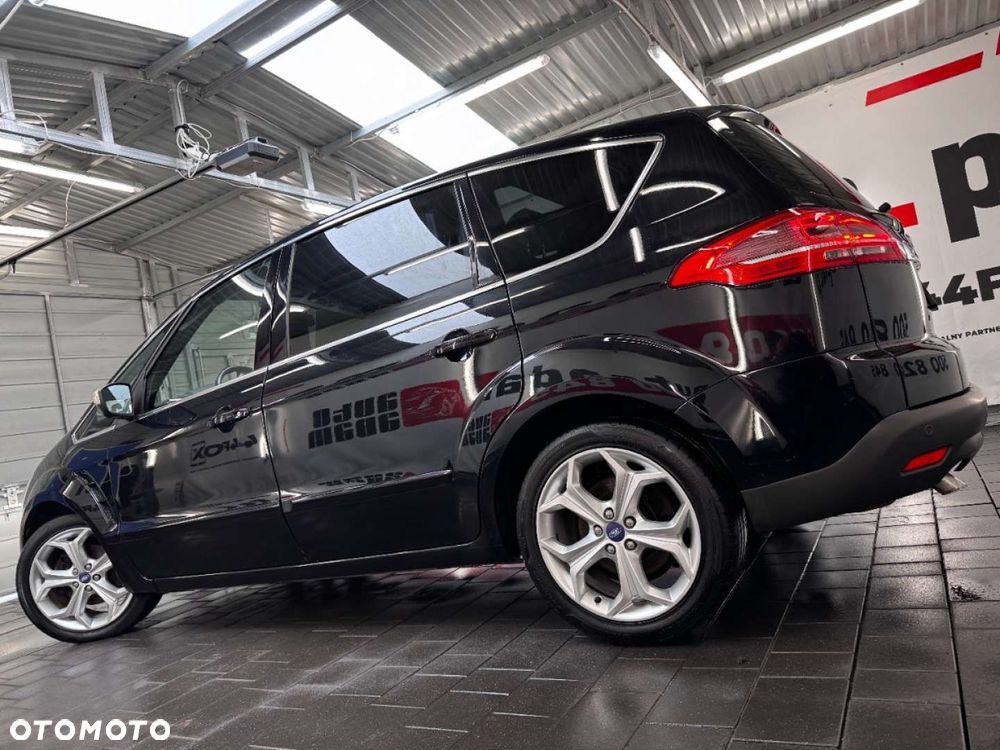 Ford S-Max - 12