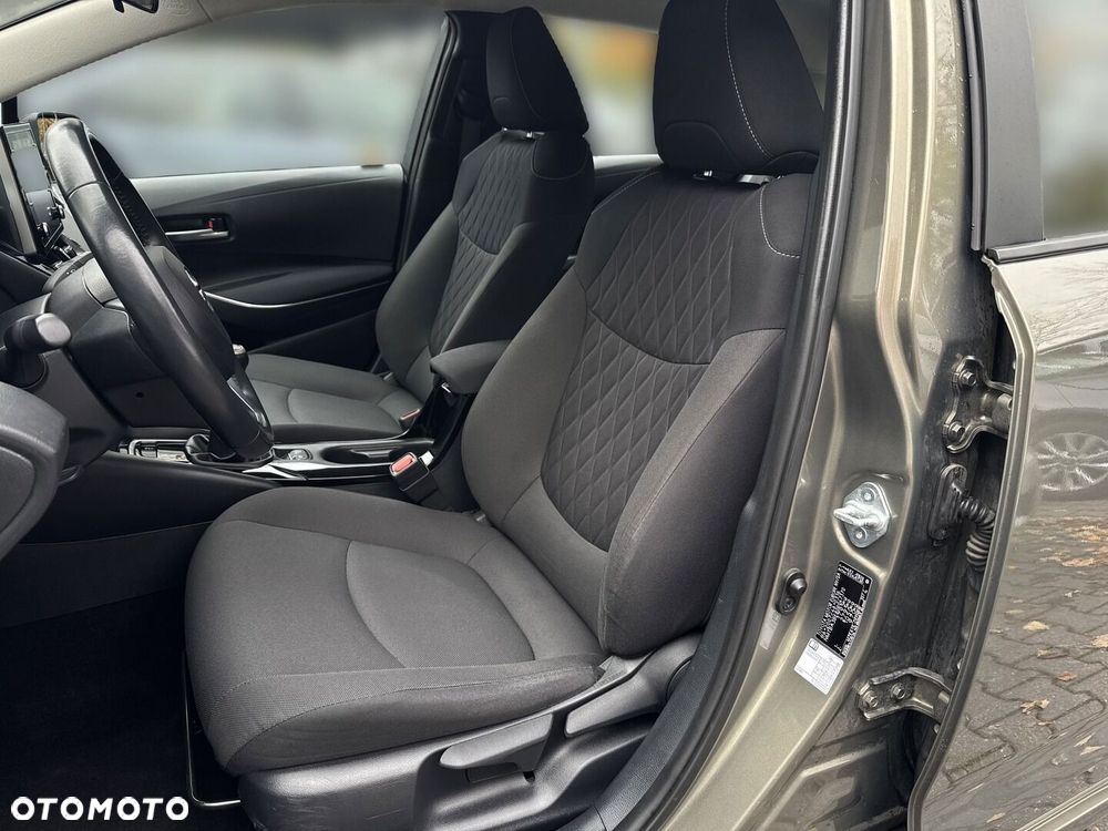 Toyota Corolla - 11
