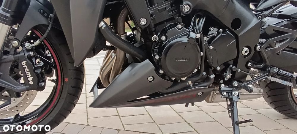 Suzuki GSX 1000 - 38