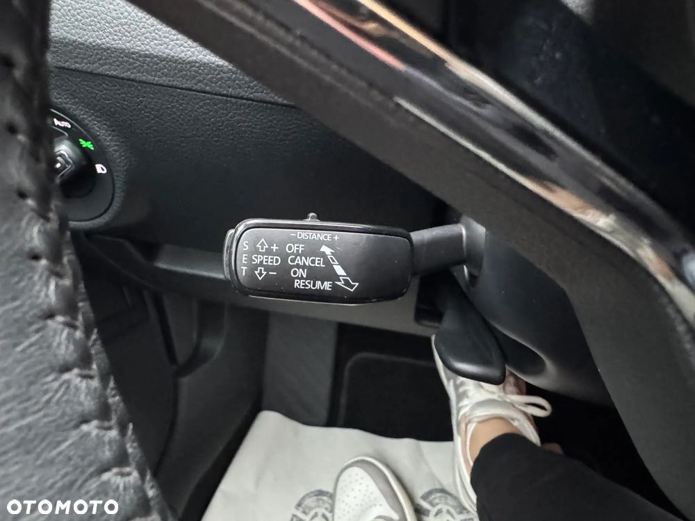 Skoda Superb 2.0 TDI DSG Ambition - 35