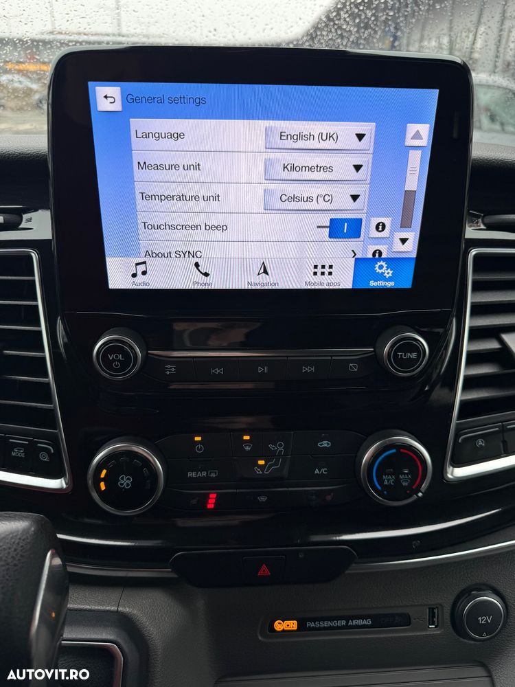 Ford Tourneo Custom Bus 320 2.0 EcoBlue 185 CP L2H1 Titanium X Aut. - 14