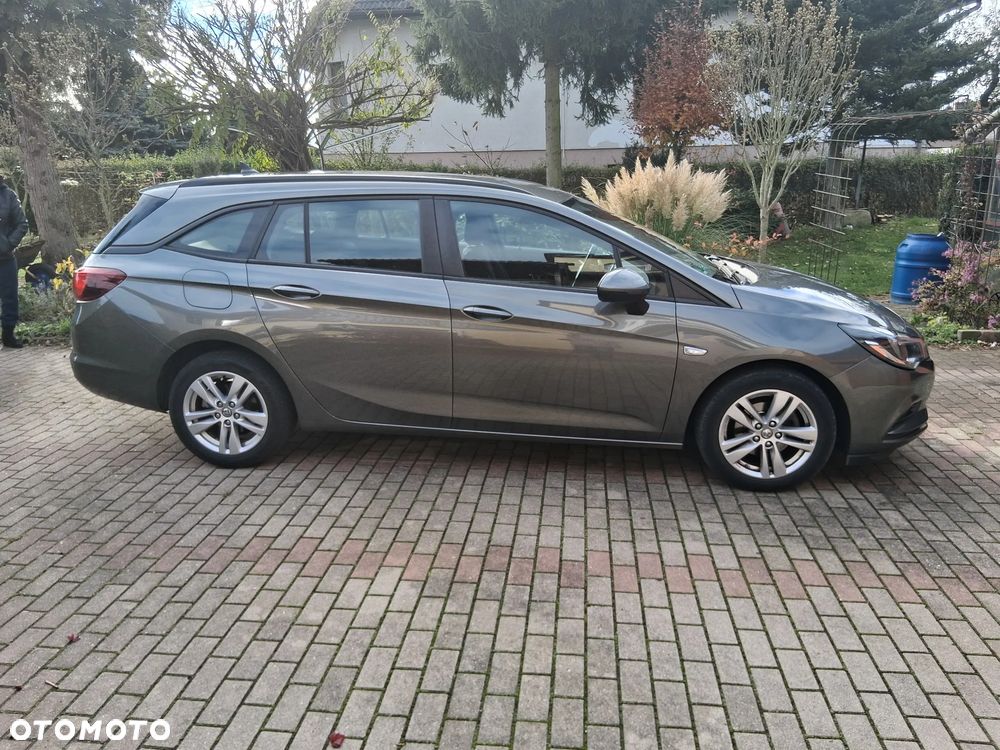 Opel Astra 1.6 D (CDTI) Start/Stop Edition - 1