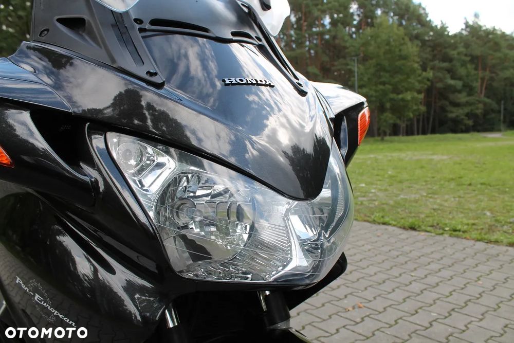 Honda ST - 15