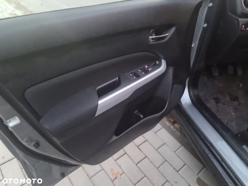 Suzuki Vitara 1.6 (4x4) Allgrip Comfort+ - 17