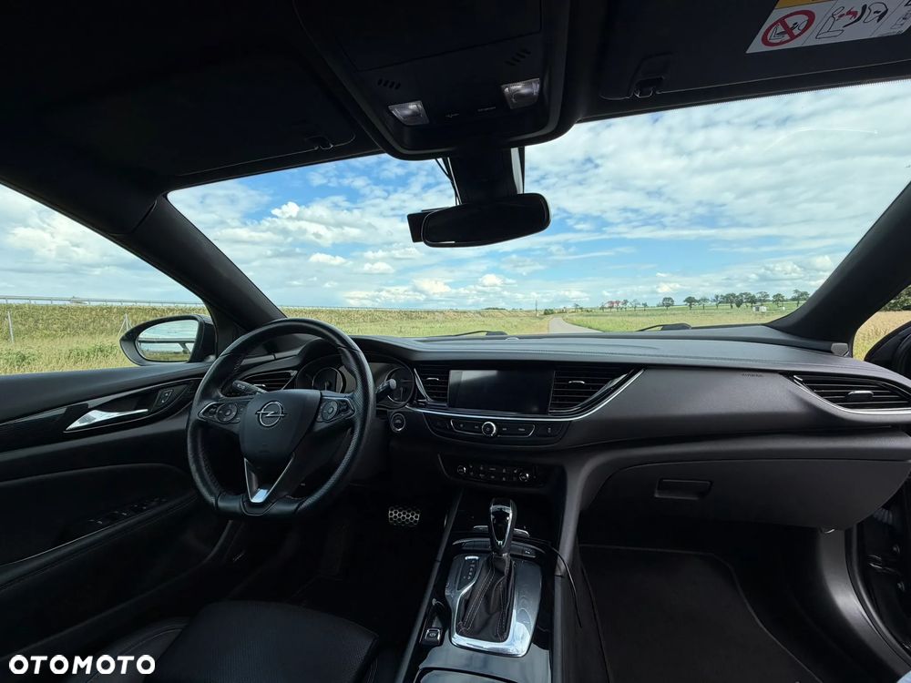 Opel Insignia CT 1.5 T Exclusive S&S - 19