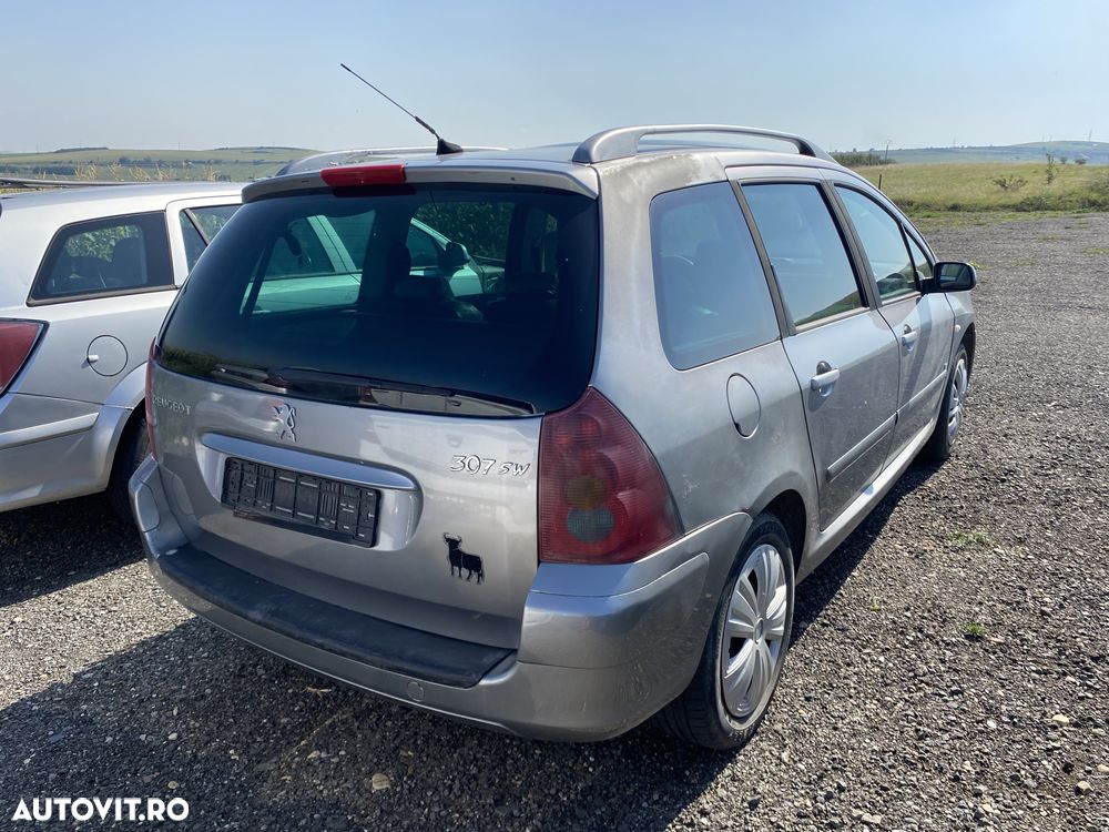 Dezmembrez Peugeot 307 2004 - 3