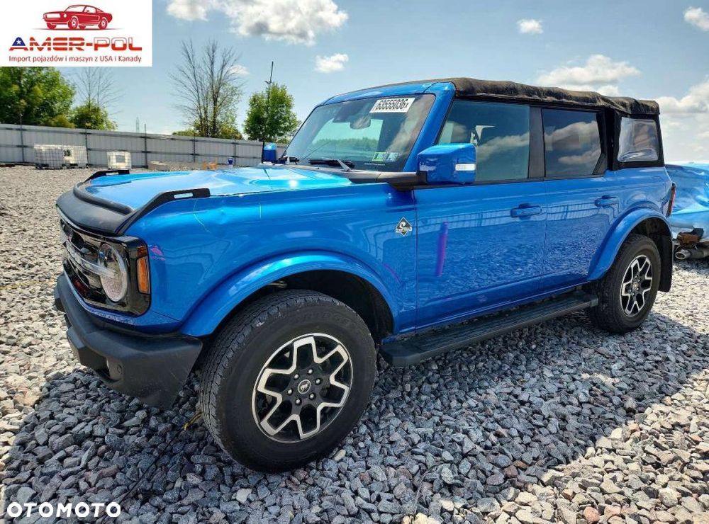 Ford Bronco - 1