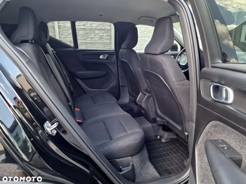 Volvo XC 40 D3 Momentum - 25