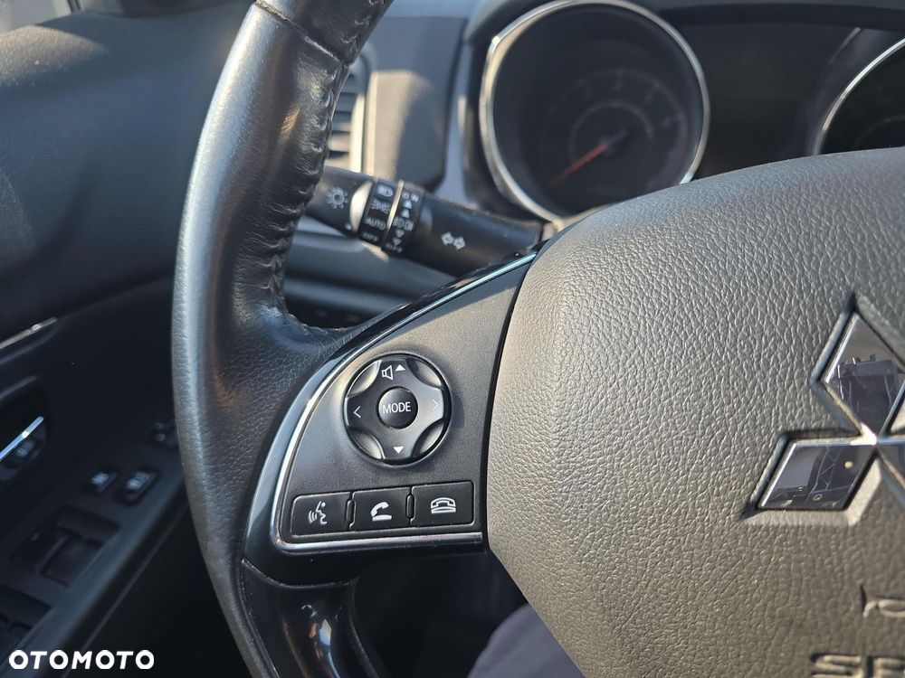 Mitsubishi ASX 1.6 Invite - 11