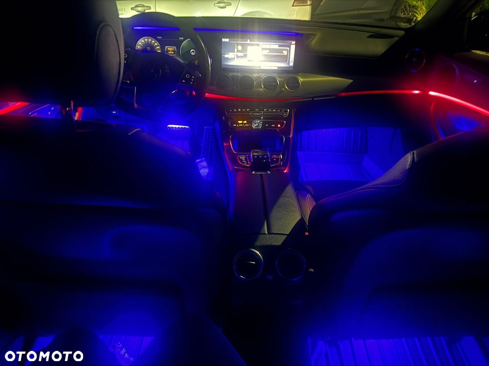 Mercedes-Benz Klasa E 220 d 4-Matic 9G-TRONIC - 9