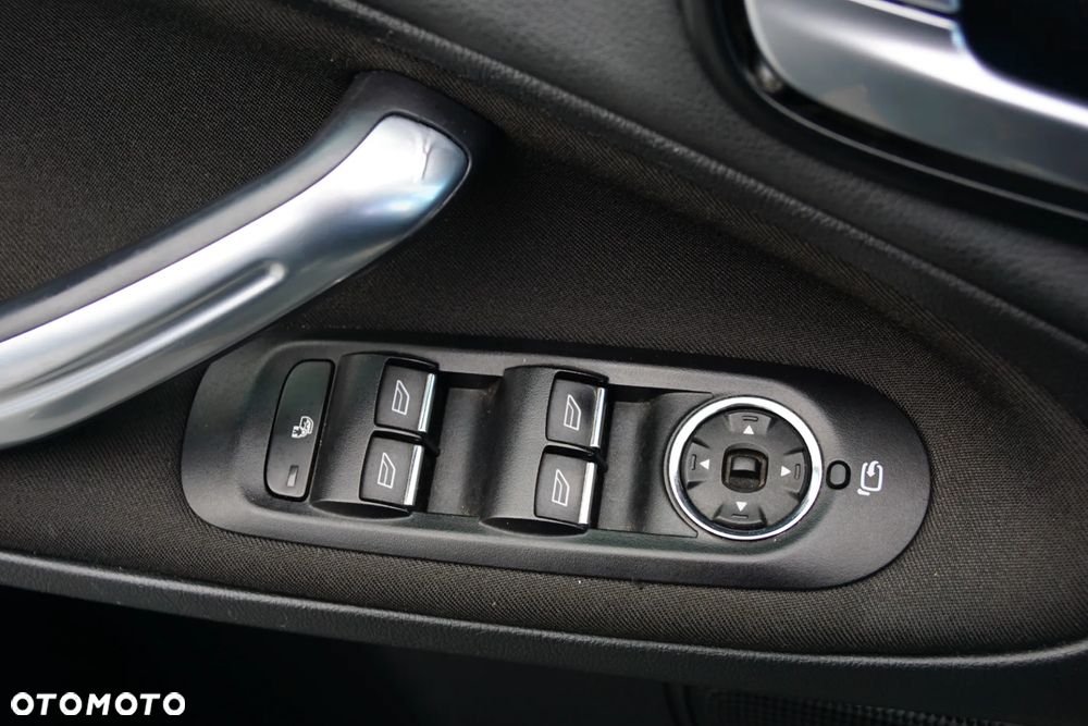 Ford S-Max 2.0 TDCi DPF Titanium MPS6 - 27