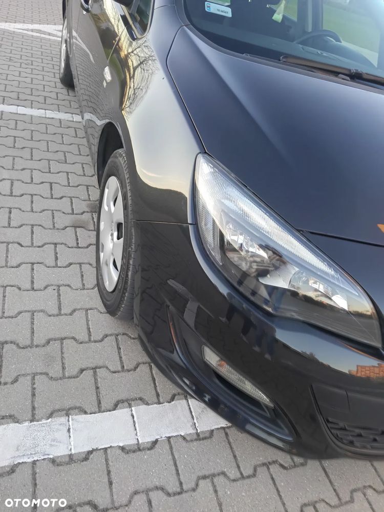 Opel Astra IV 1.7 CDTI Essentia - 6