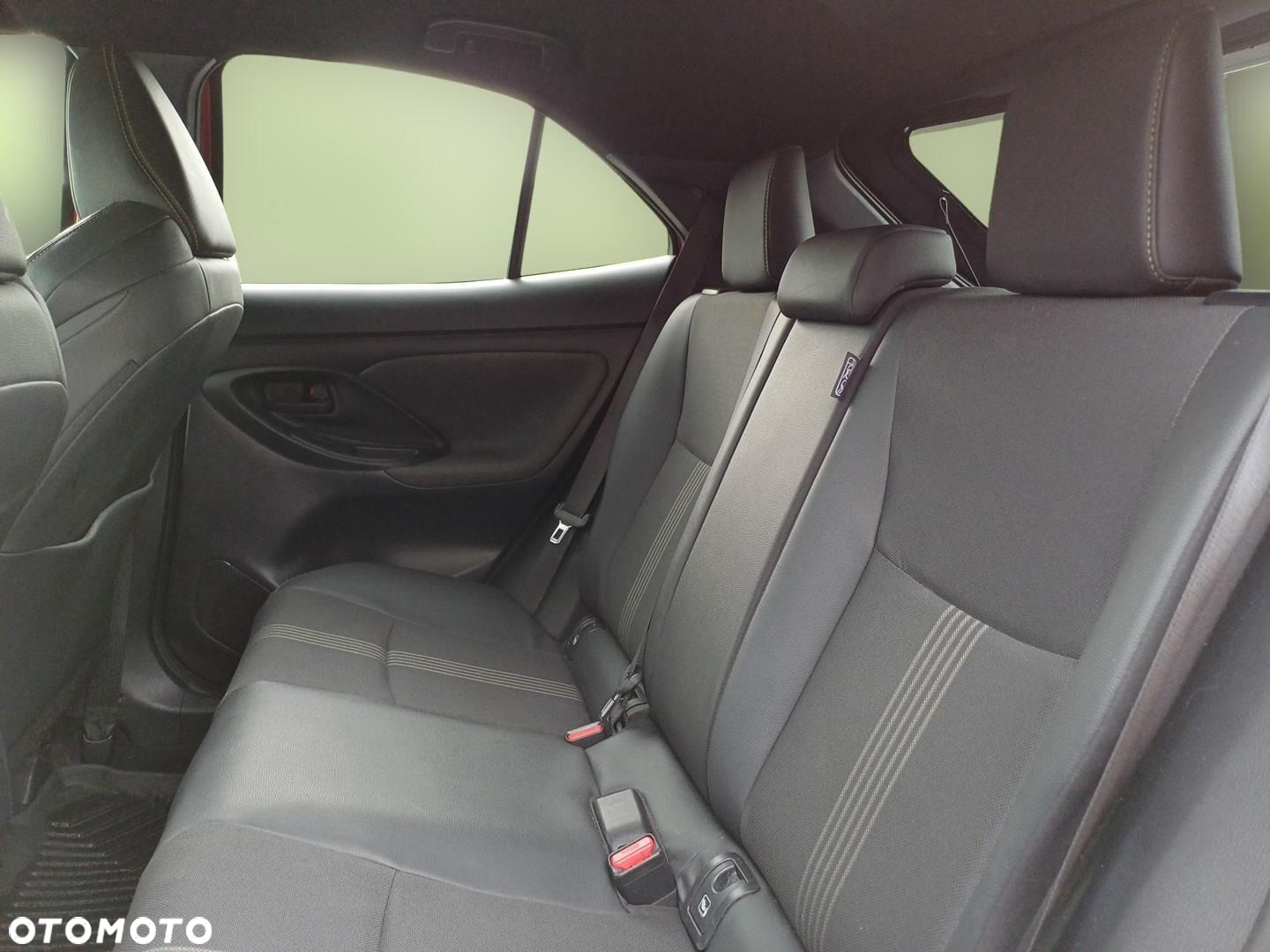 Toyota Yaris Cross - 12
