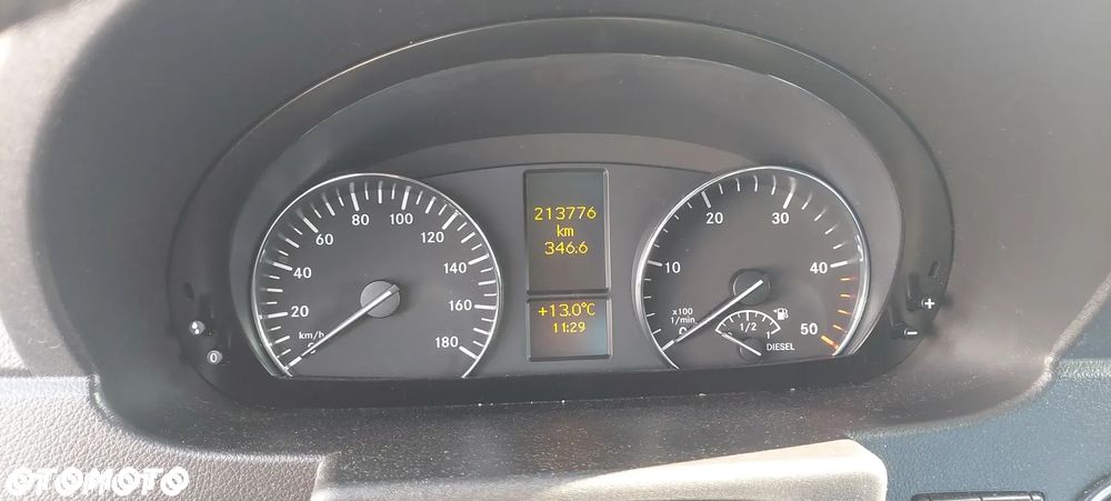Mercedes-Benz Sprinter - 12