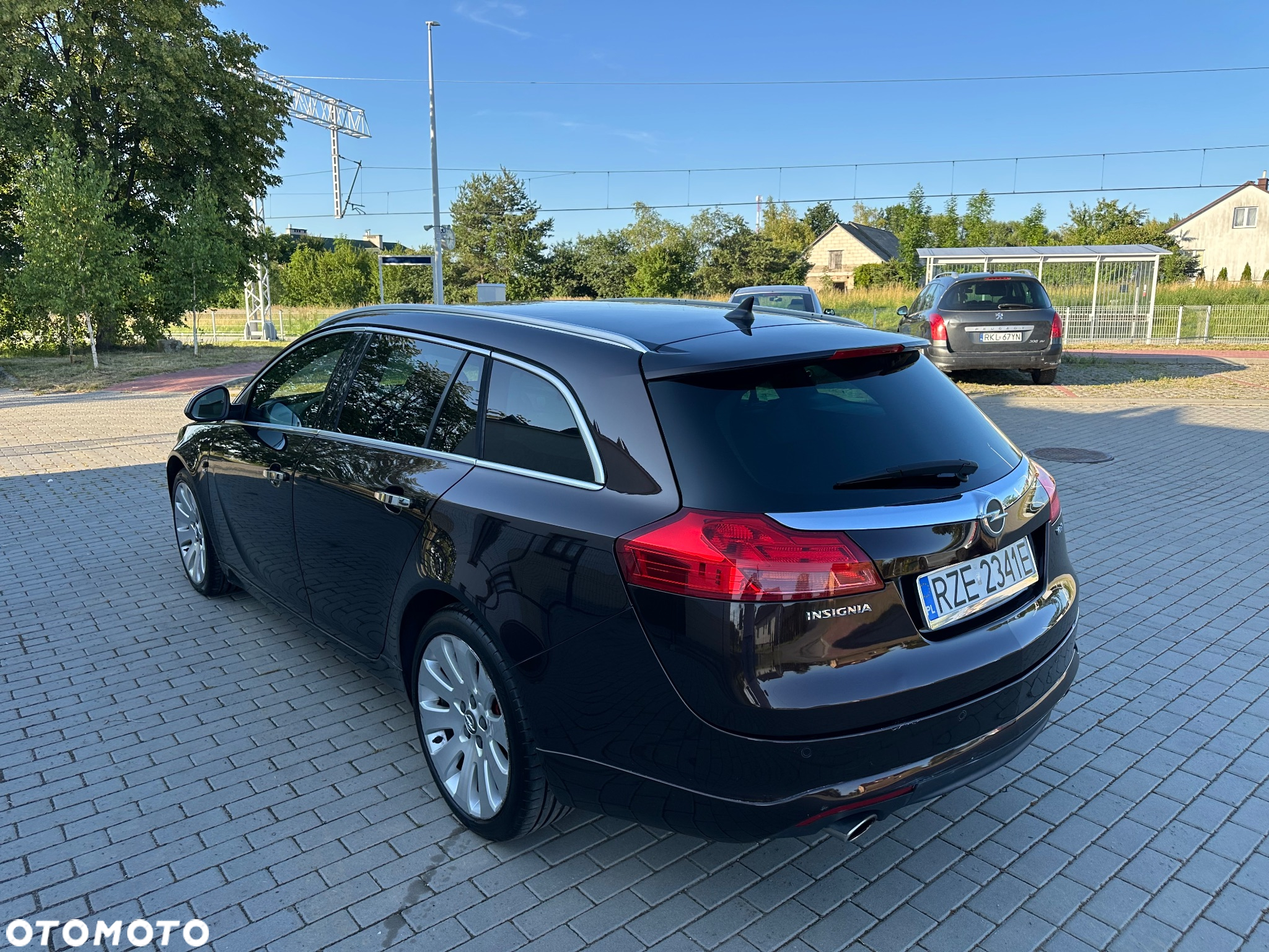 Opel Insignia 2.8 V6 Turbo Sports Tourer 4x4 Automatik Cosmo - 16