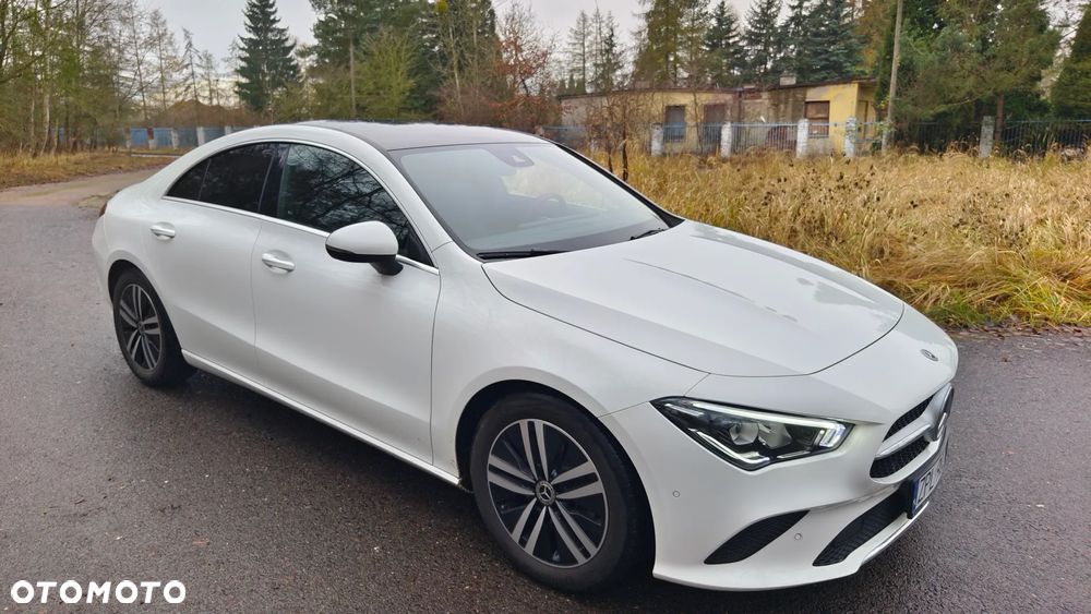 Mercedes-Benz CLA 200 Progressive 7G-DCT - 4