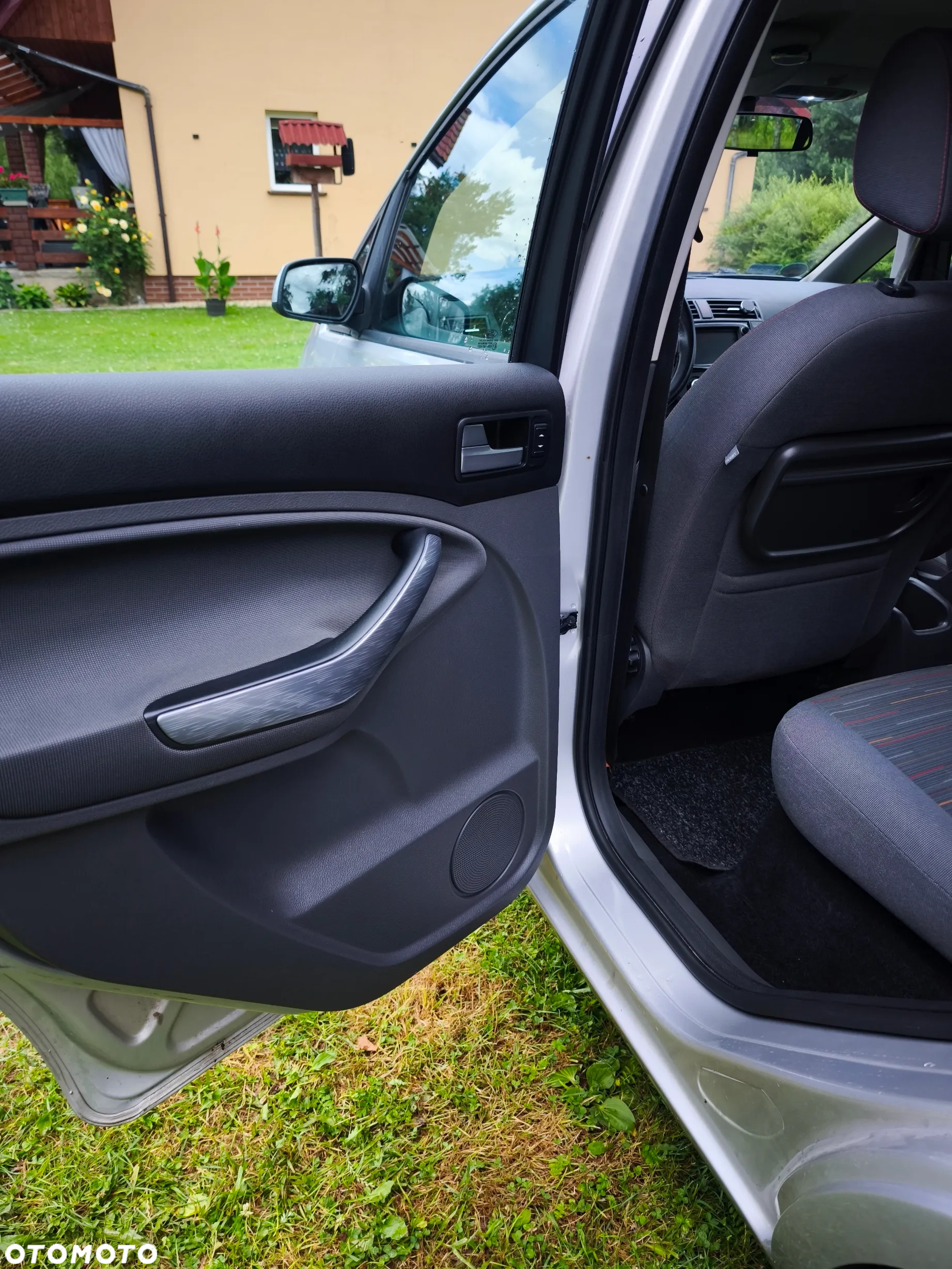Ford C-MAX 1.6 Ambiente - 16