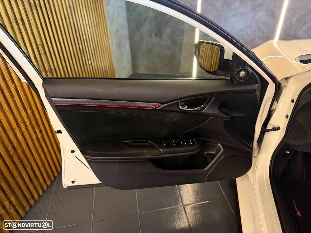 Honda Civic 2.0 VTEC Turbo Type R GT - 18