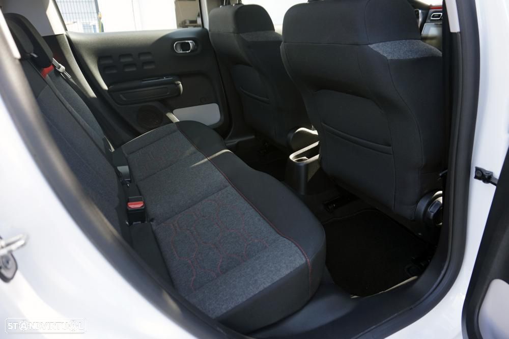 Citroën C3 1.2 PureTech Shine - 4