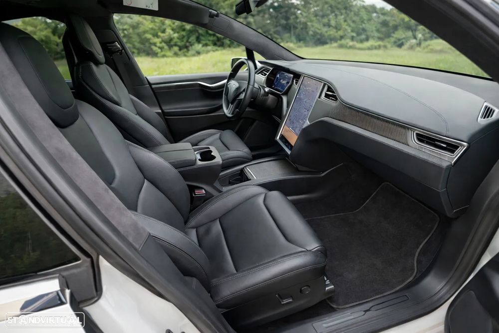 Tesla Model X 100D - 10