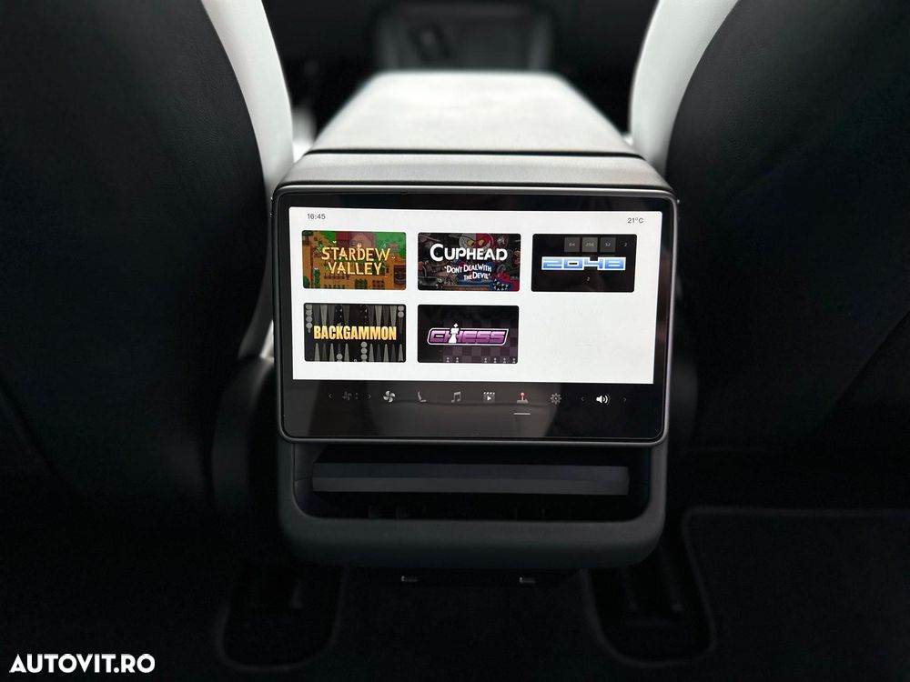 Tesla Model 3 Standard Reichweite Plus Hinterradantrieb - 27