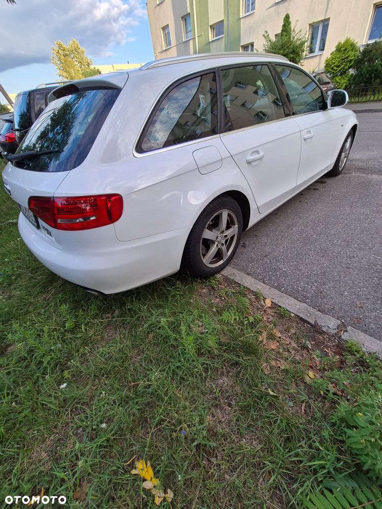 Audi A4 Avant - 4