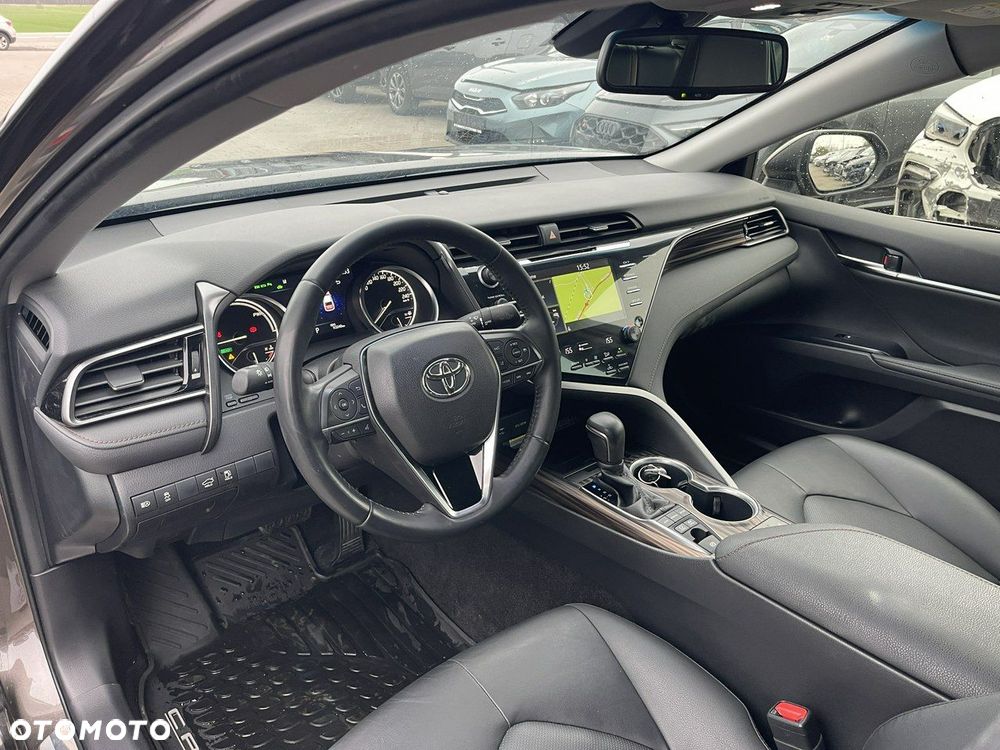 Toyota Camry 2.5 Hybrid Comfort CVT - 7