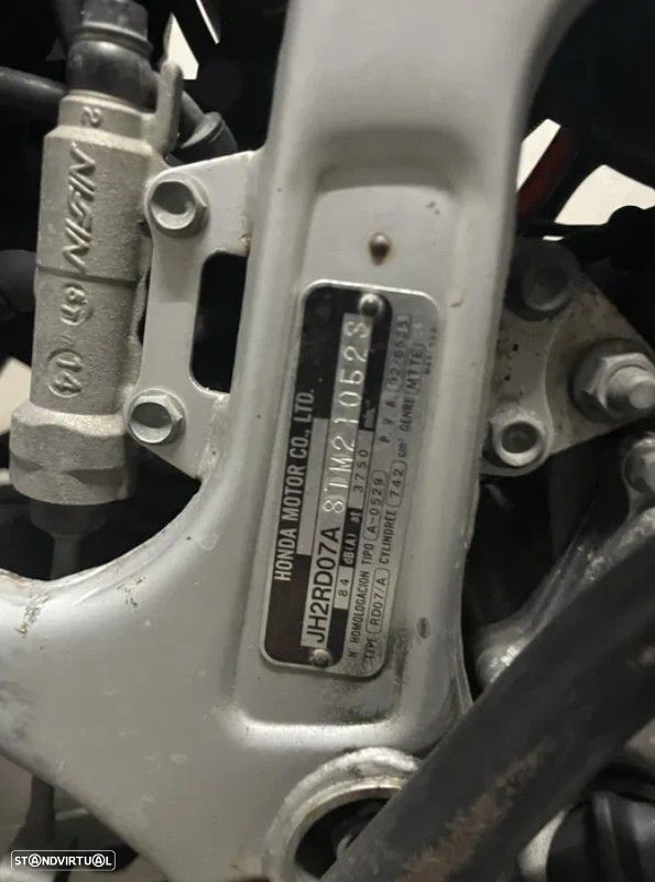 Honda XRV 750 AfricaTwin RD07A - 6