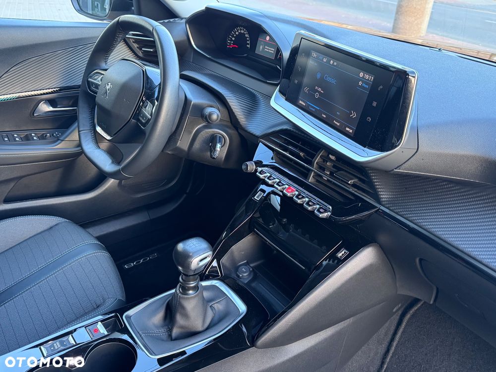 Peugeot 2008 PureTech 100 Allure - 38