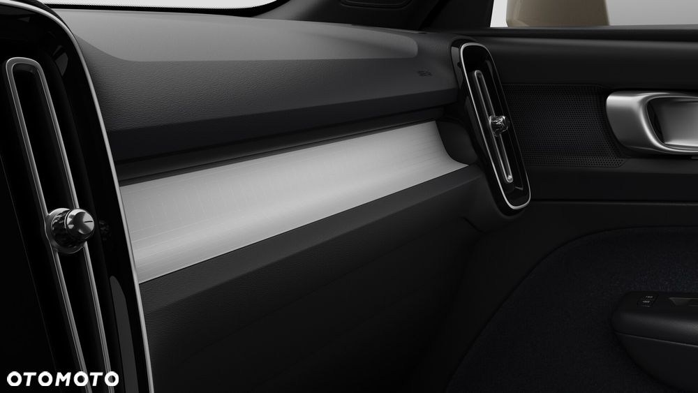 Volvo XC 40 B3 Core - 12