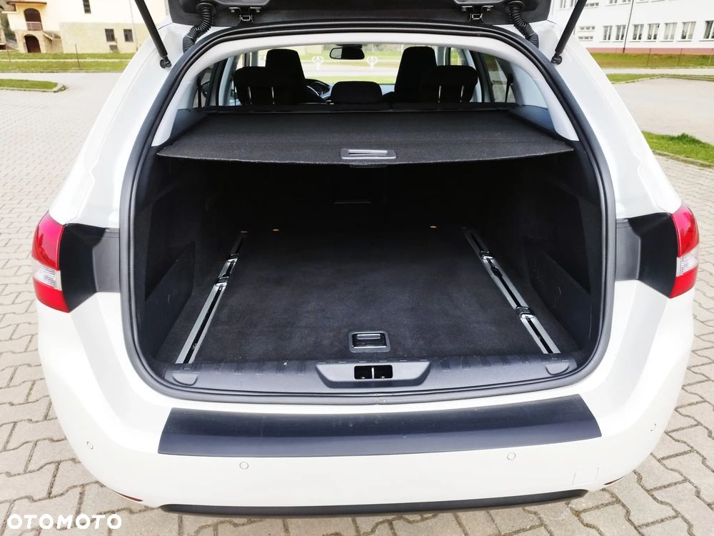 Peugeot 308 1.6 Premium - 24