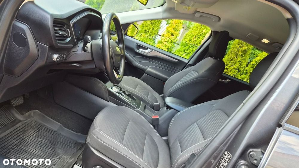 Ford Kuga - 13