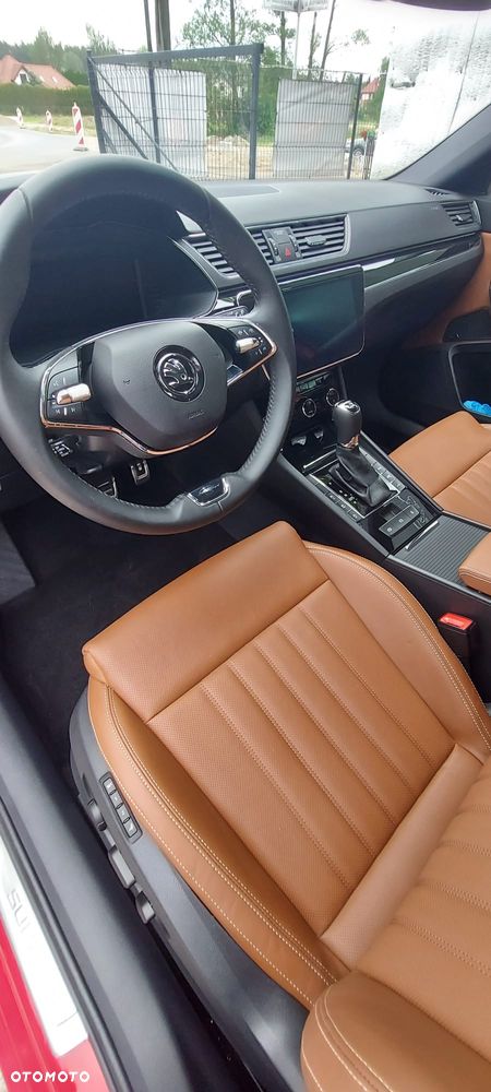 Skoda Superb 2.0 TSI 4x4 L&K DSG - 17