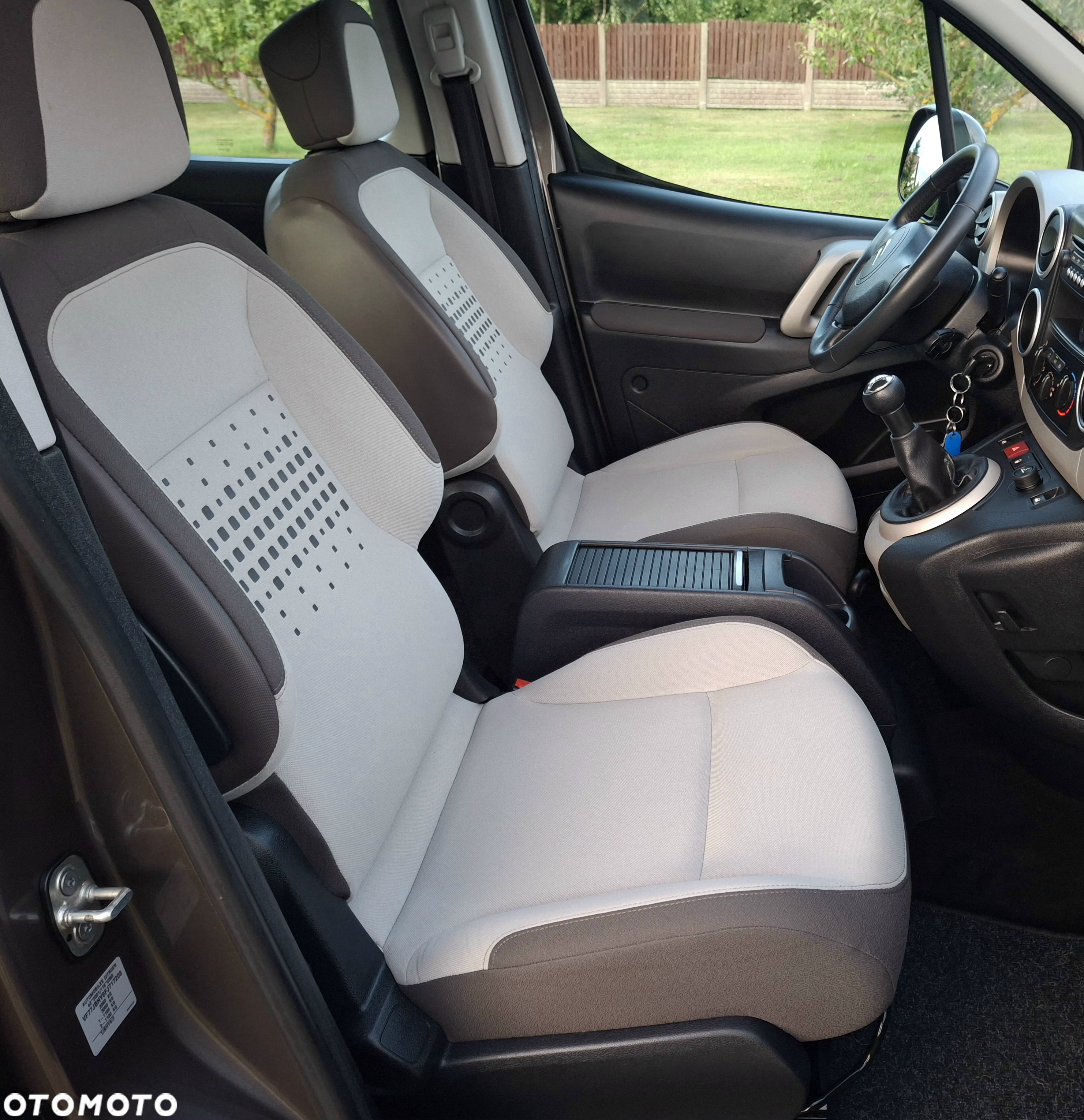 Citroën Berlingo Multispace BlueHDi 100 FEEL - 27