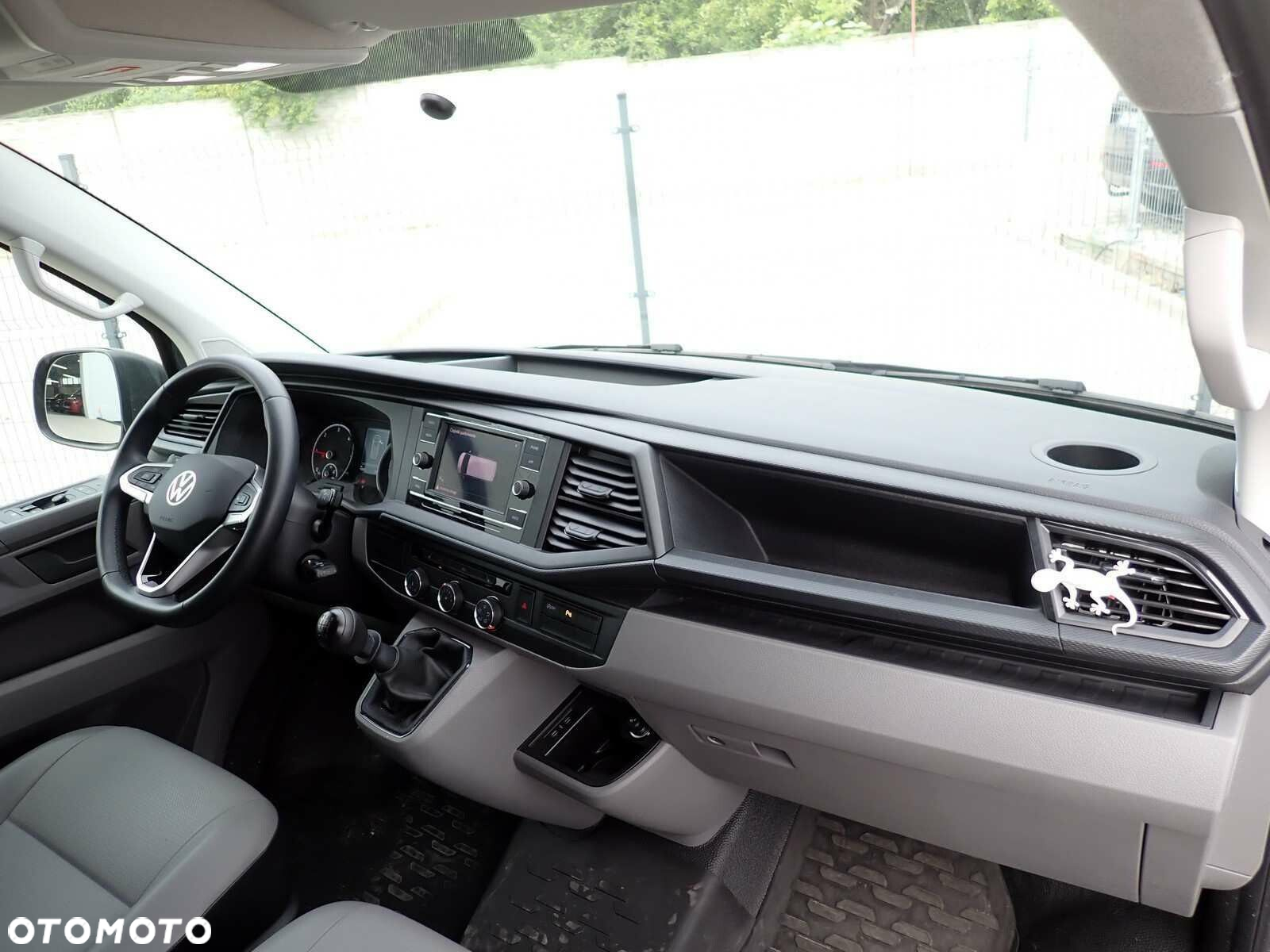 Volkswagen Transporter - 8