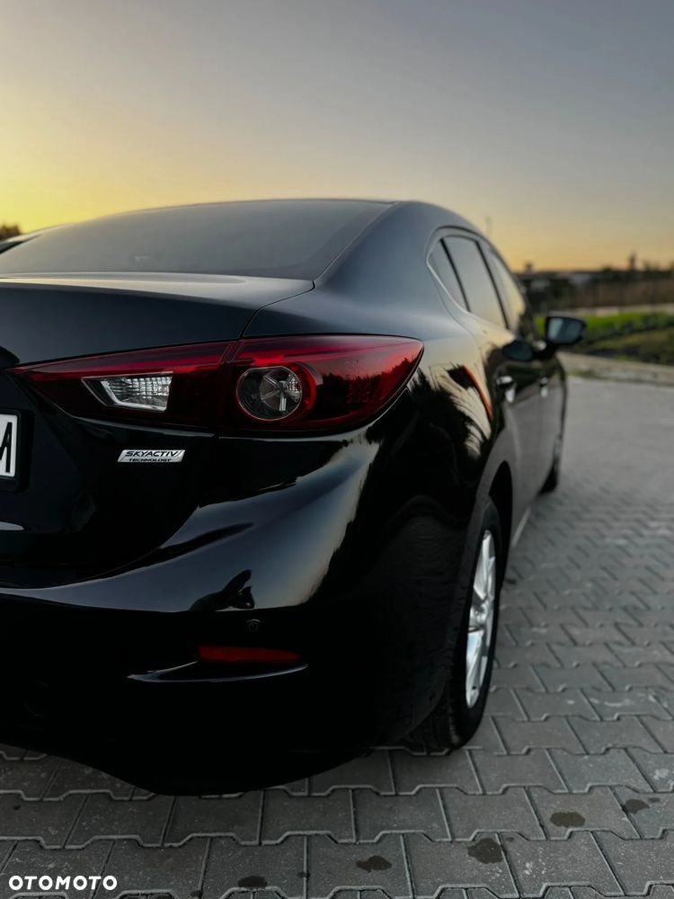 Mazda 3 - 10