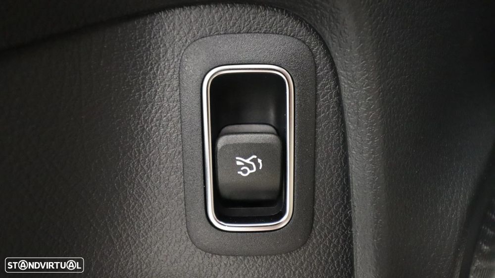 Mercedes-Benz CLA 180 d Progressive Aut. - 26