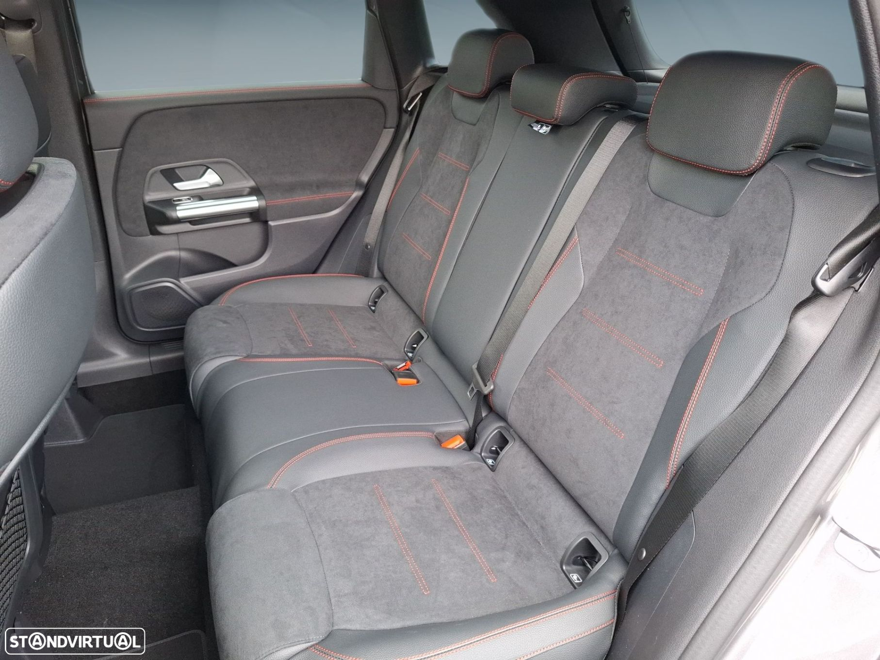 Mercedes-Benz B 250 e - 14