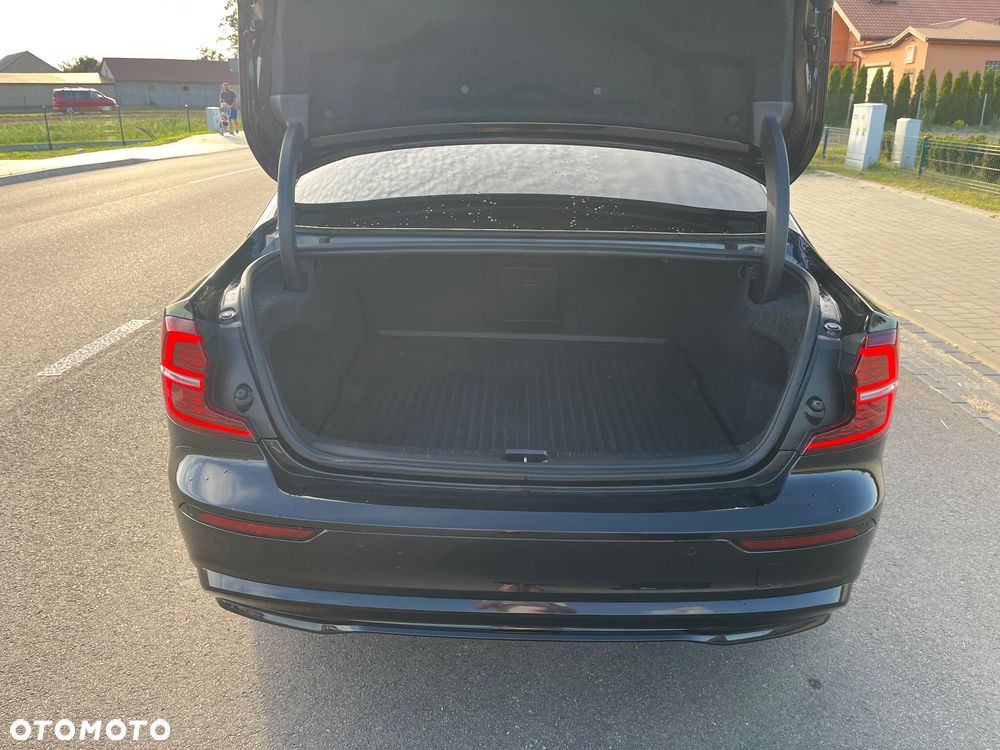Volvo S60 B5 B AWD Plus Dark - 5