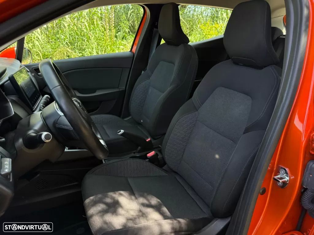 Renault Clio - 10