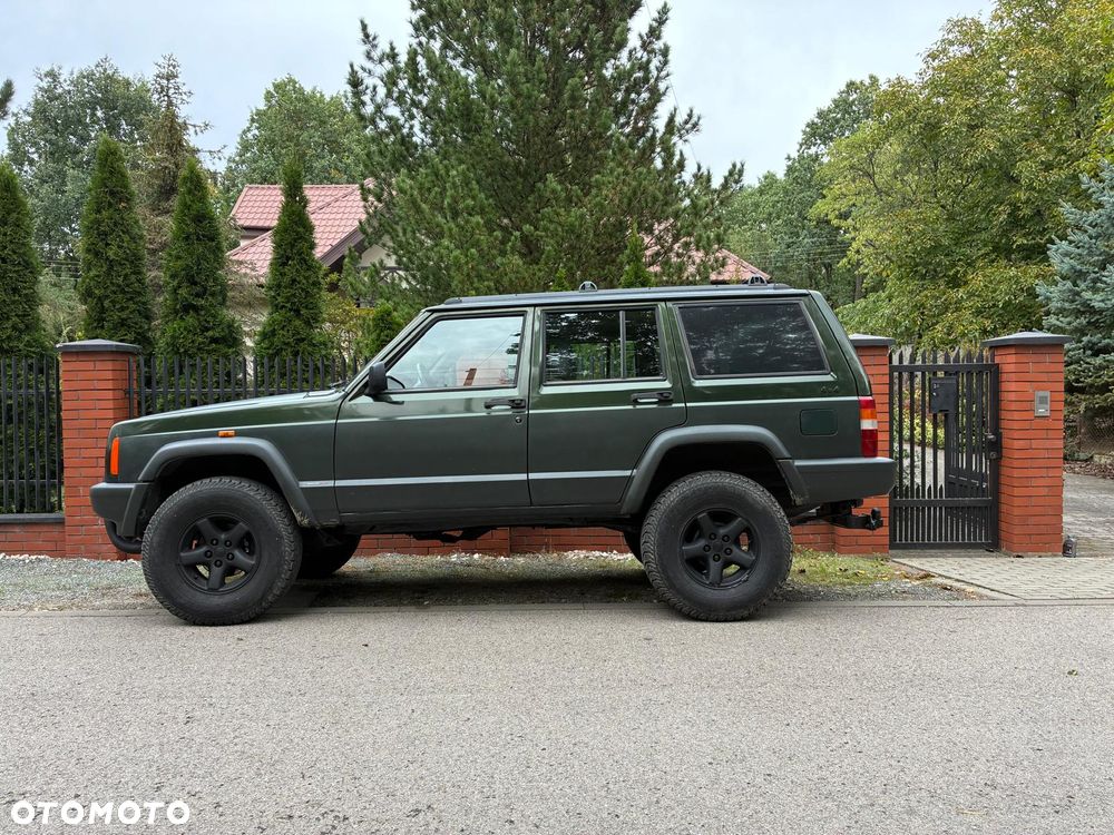 Jeep Cherokee